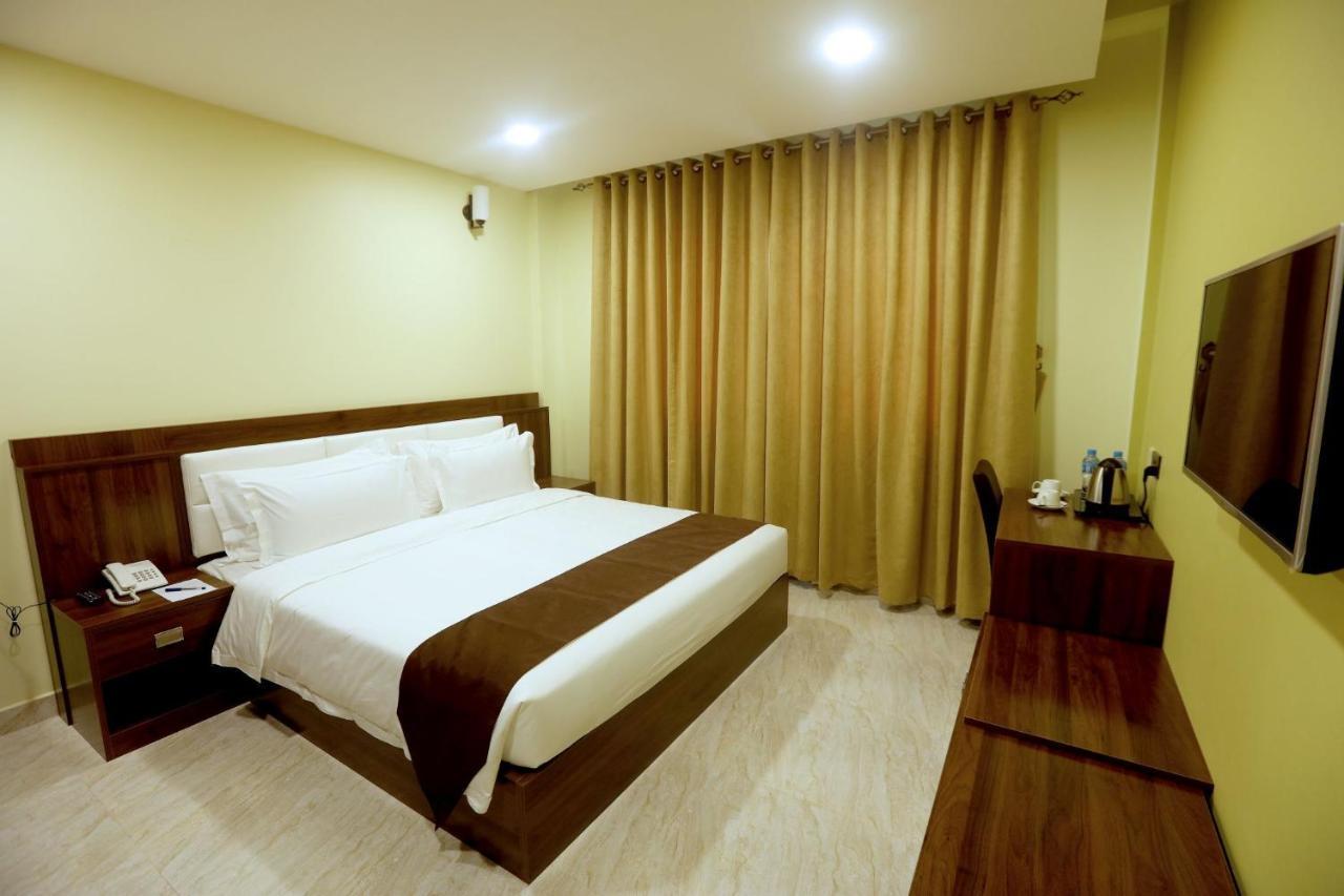 Golden Crown Hotel Alseeb Muscat Екстериор снимка