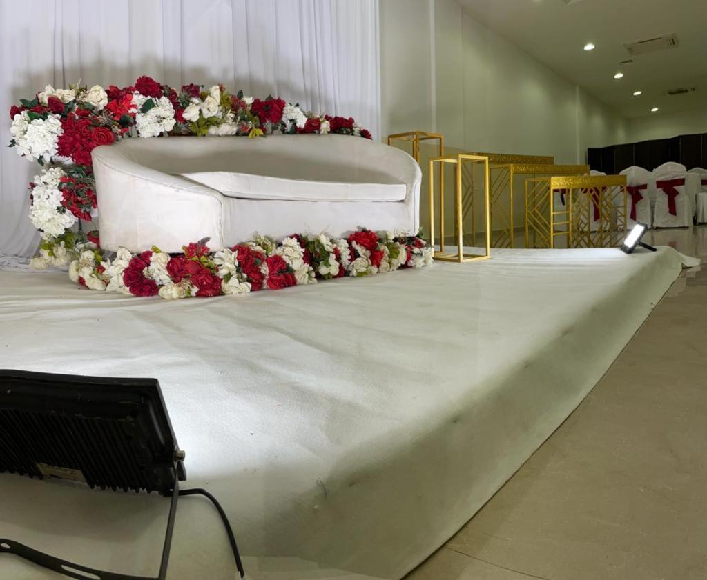 Golden Crown Hotel Alseeb Muscat Екстериор снимка